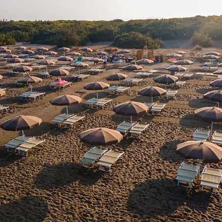 Camping Village Il Gineprino Marina Di Bibbona